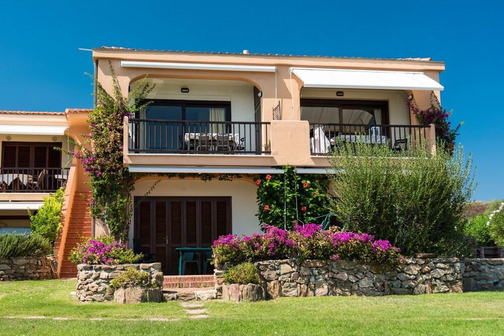 Punta Bados Apartment Golfo Aranci Exterior photo